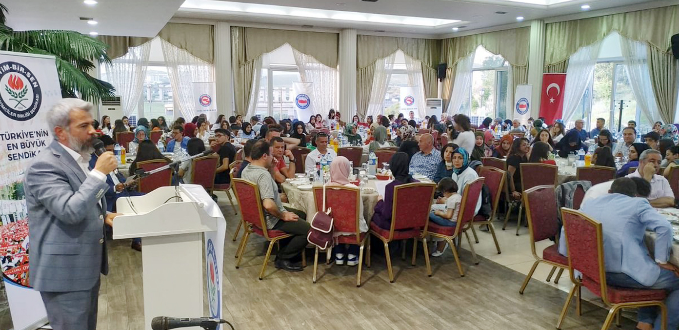 Yarınımızın dünden güzel olması okuyan gençlerle mümkündür