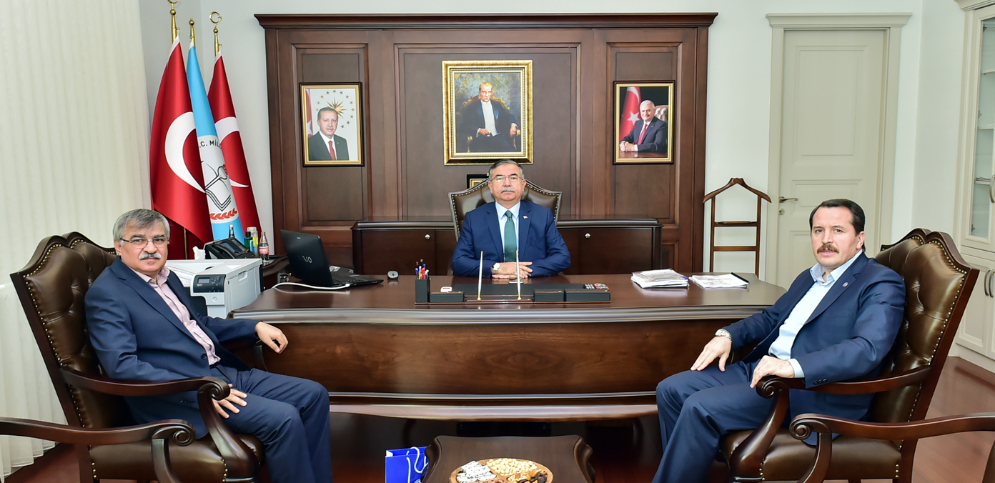 Bakan Yılmaz'la çözüm bekleyen sorunları görüştük