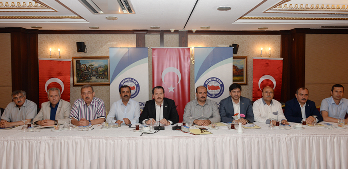 Darbecilerden ve senaristlerinden hesap sorulana kadar sahadayız