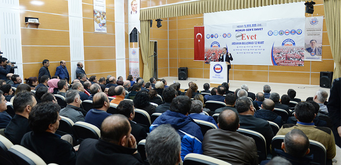 Vesayetçilerin karanlık faaliyetlerine son vermek için 'evet' diyoruz