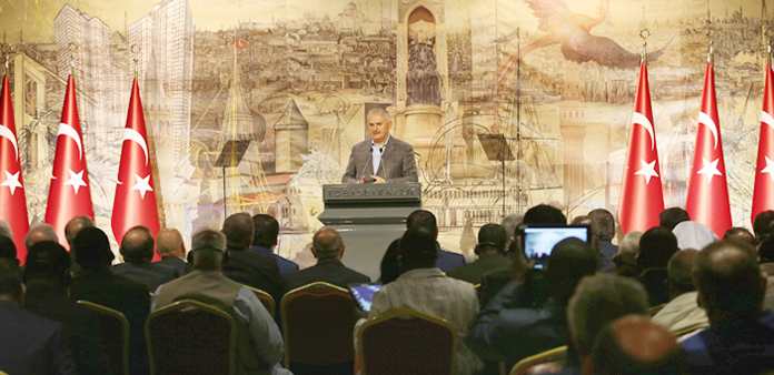 Başbakan Yıldırım: İİT'de sendika komitesinin oluşturulması için sorumluluk alacağız