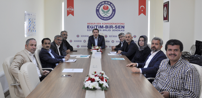 'Her Sınıfın Bir Yetim Kardeşi Var' projesine desteğimiz devam ediyor