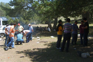 >Ihsaniye Temsilciligimiz Yetkiyi Üyelerimizle Piknikte Kutladi