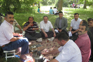 >Yilsonu Piknigi Coskulu Geçti