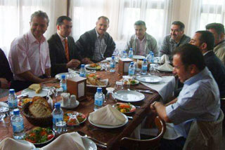 >AKÜ’de Çalisan Üyelerimizle Biraraya Geldik