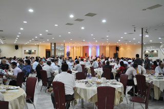 >Okul Yöneticilerini Iftarda Bulusturduk