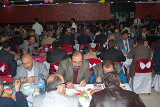 >Egitimin Kök Sorunlari Devam Ediyor