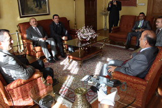 >Vali Kolat’a Ziyaret