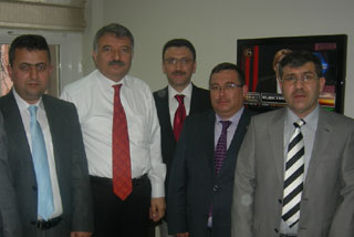 >Basbakanlik Basmüsaviri Özgül’e Ziyaret