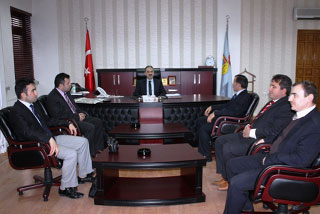 >Egitime Yarar Saglayacak Her Projeye Ortak Olmak Istiyoruz