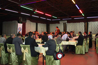 >Egitimcilere Yönelik Bir Seminer Programi Planliyoruz