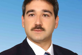 >O’nu Rahmetle Aniyoruz