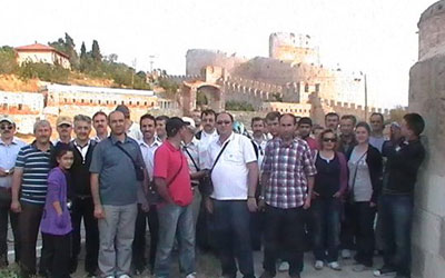 >Üniversite Çalisani Üyelerimiz Çanakkale’de Tarihi Mekânlari Ziyaret Etti