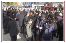 >Bin 500 Kişiye Aşure İkram Edildi