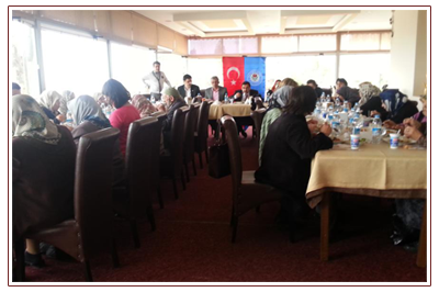 >Büyüklerimize Hak Ettikleri Değeri Vermeliyiz