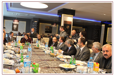 >Genel Müdüre Veda Yemeği