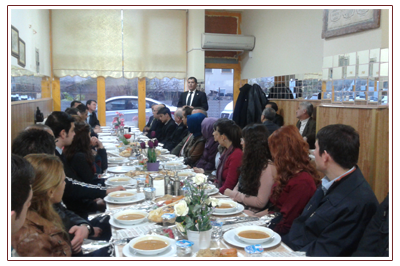 >Hiçbirimiz Hepimiz Kadar Güçlü Değiliz