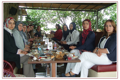 >Kadınlar Komisyonumuz Şehit Anneleriyle Kahvaltıda Buluştu