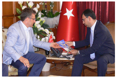 >Memur-Sen İzmir İl Temsilciliği'nden Vali Toprak'a Ziyaret