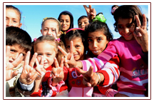 >Suriyeli Mültecilere Battaniye ve Yatak Yardımı