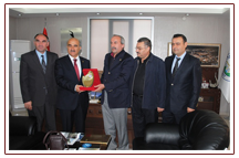 >Talas Belediye Başkanı Rıfat Yıldırım’a Plaket