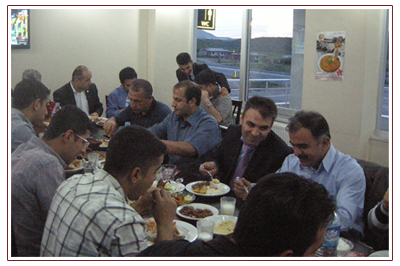 >Üyelerimiz Kaynaşma Yemeğinde Buluştu