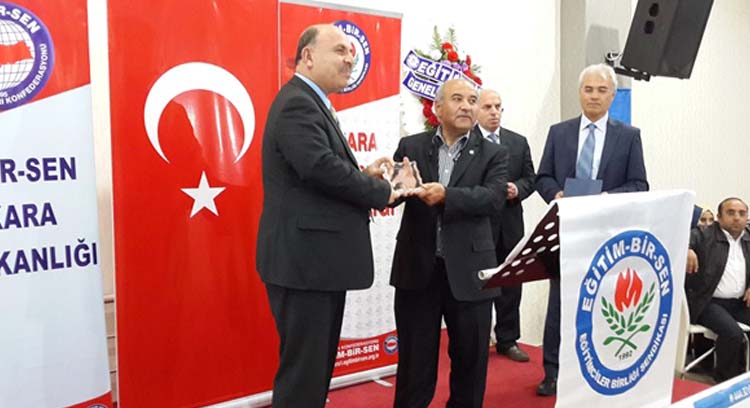 >Öğretmene Sahip Çıkmak Geleceğimize Sahip Çıkmaktır 